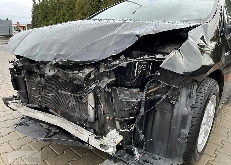 Toyota Prius cena 34900 przebieg: 110185, rok produkcji 2018 z Wolsztyn małe 29